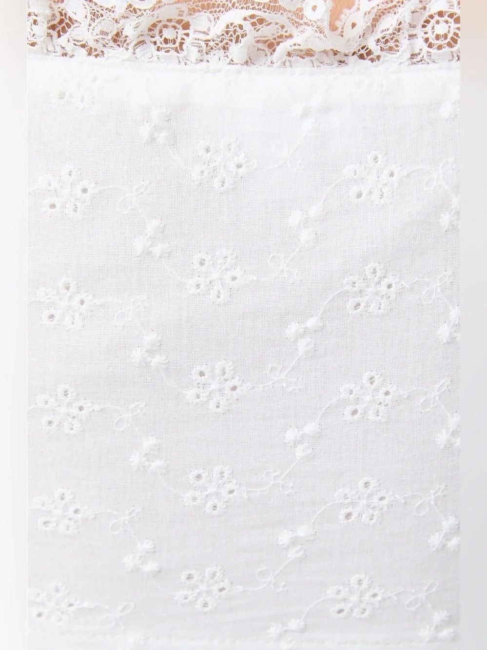 Eyelet Lace Trim Sleeveless Square Neck Top - Le Lis - Picture 6 of 6